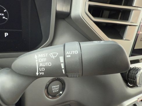 New 2025 Toyota Tundra Platinum image 25