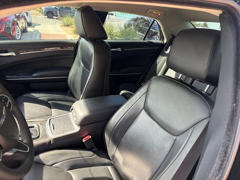 Used 2023 Chrysler 300 Touring L w/ Comfort Group RWD image 20