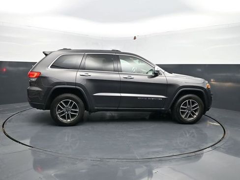 Used 2019 Jeep Grand Cherokee Limited AWD/4WD image 11