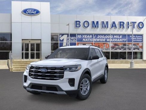 New 2026 Ford Explorer Active AWD/4WD image 2