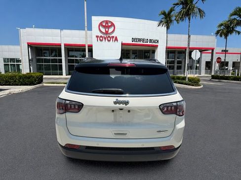 Used 2020 Jeep Compass Latitude w/ Safety & Security Group FWD image 12