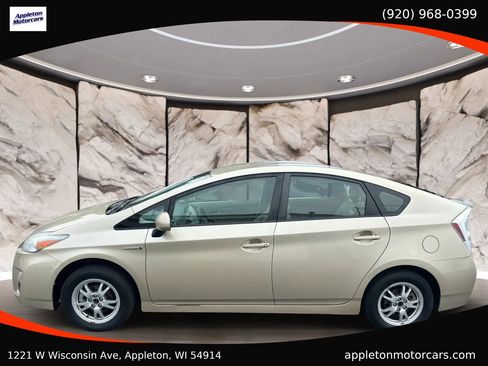 Used 2011 Toyota Prius Four FWD image 3