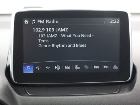 Used 2018 Toyota Yaris iA FWD image 19