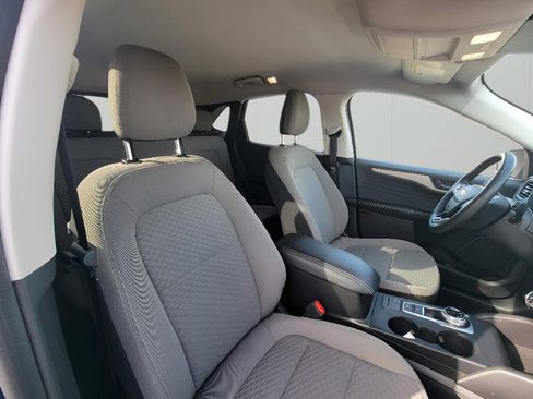 Used 2022 Ford Escape SE w/ Cold Weather Package image 35