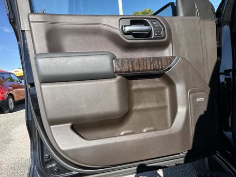 Used 2019 GMC Sierra 1500 Denali w/ Denali Ultimate Package image 22