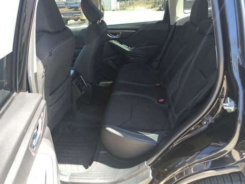 Used 2023 Subaru Forester Premium AWD/4WD image 31