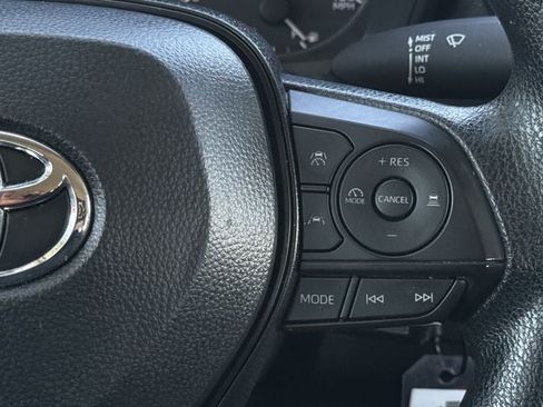 Used 2025 Toyota Corolla LE FWD image 15
