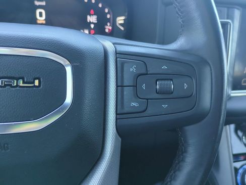 Used 2023 GMC Yukon XL Denali image 34