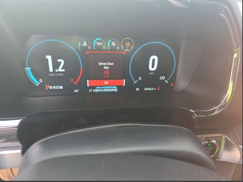 Used 2022 Ford F150 Lariat AWD/4WD image 4