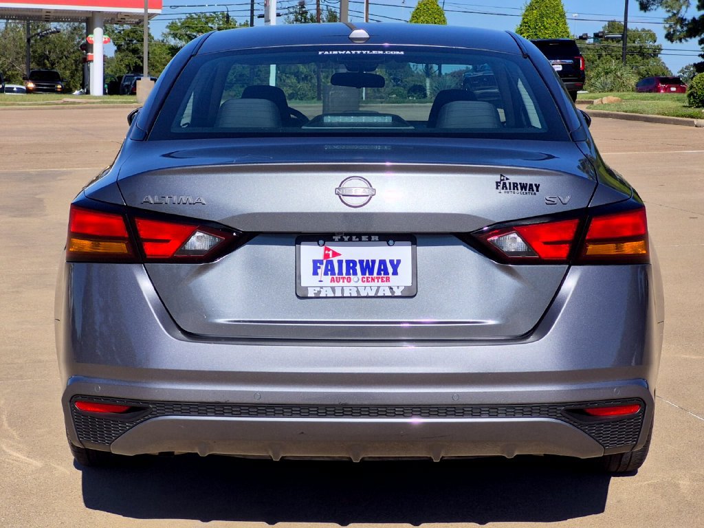Used 2023 Nissan Altima 2.5 SV FWD image 5