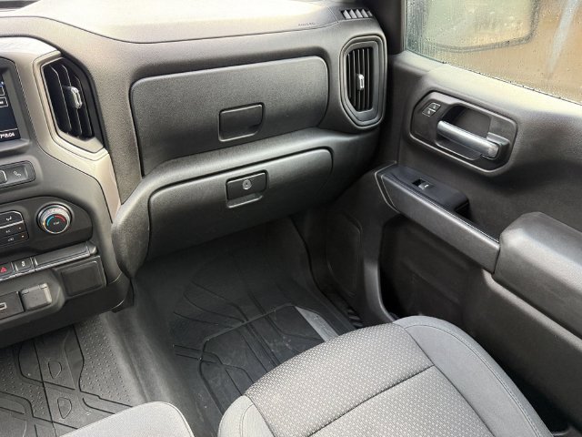 Used 2019 Chevrolet Silverado 1500 Custom Trail Boss w/ Custom Convenience Package AWD/4WD image 18