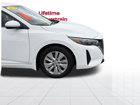 Certified 2024 Nissan Sentra S FWD image 8