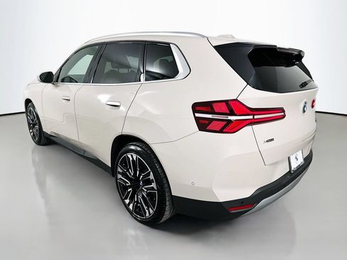 Used 2025 BMW X3 xDrive30i w/ Premium Package AWD/4WD image 6