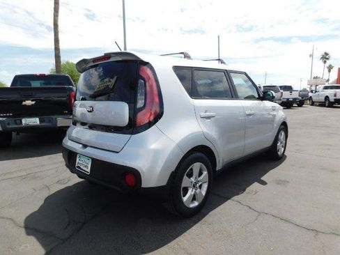 Used 2017 Kia Soul w/ Convenience Package image 7