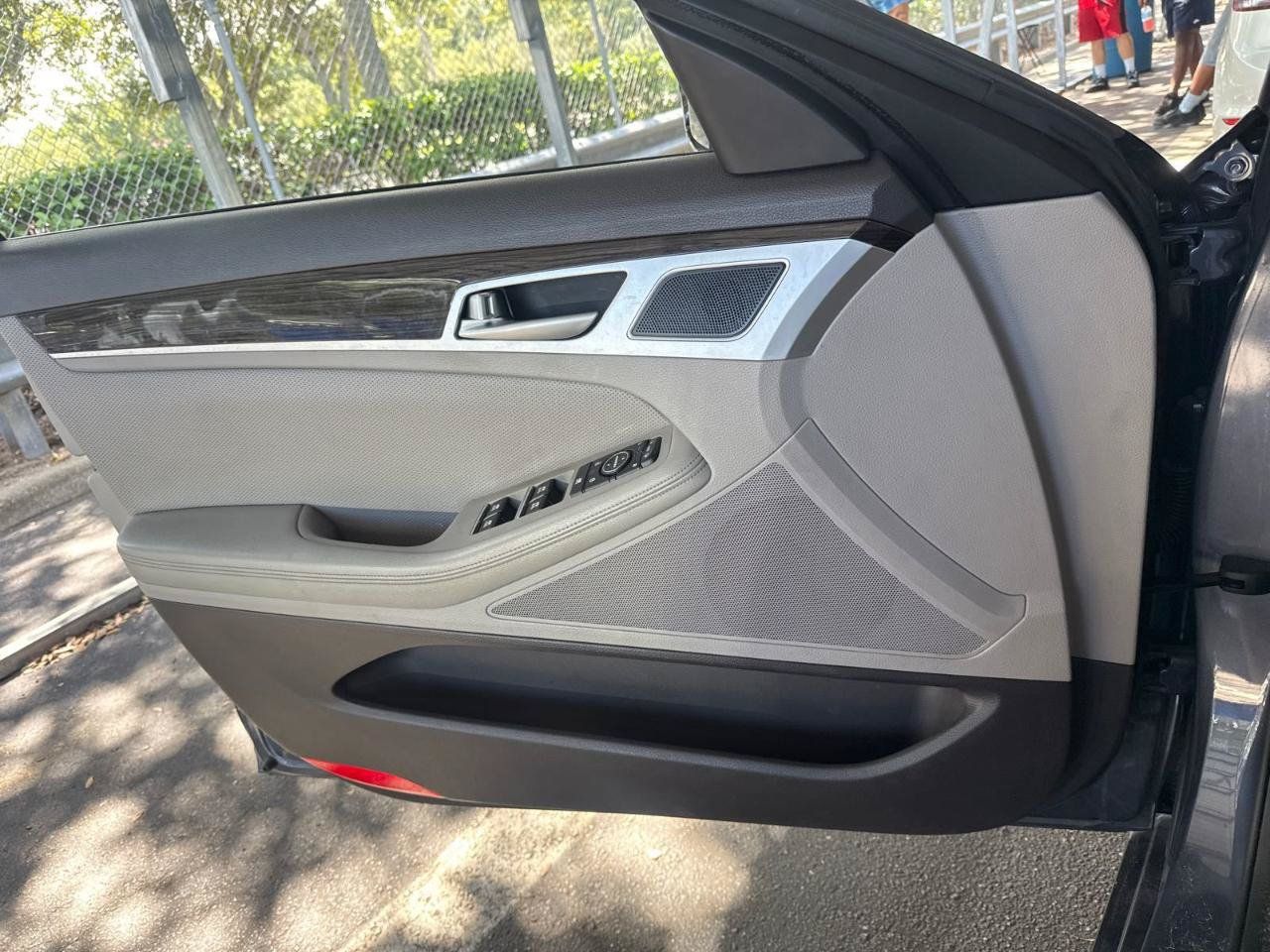 Used 2015 Hyundai Genesis 3.8 RWD image 6