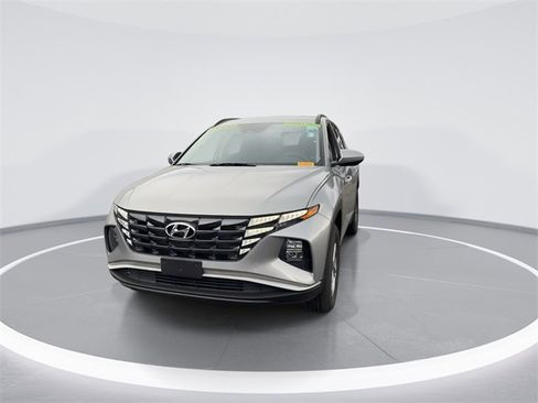 Used 2022 Hyundai Tucson SEL w/ Cargo Package image 3