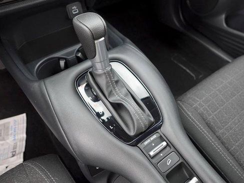 Used 2025 Honda HR-V LX image 19