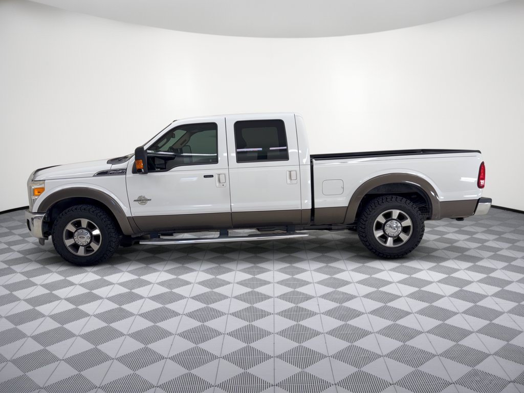 Used 2015 Ford F250 Lariat w/ Lariat Interior Package RWD image 2