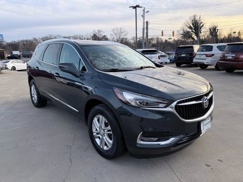 Used 2018 Buick Enclave Essence image 71