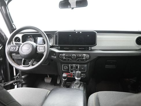 Used 2024 Jeep Wrangler Unlimited Sport AWD/4WD image 14