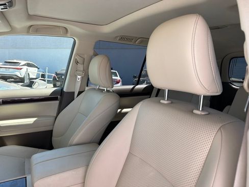 Used 2017 Lexus GX 460 Luxury AWD/4WD image 7