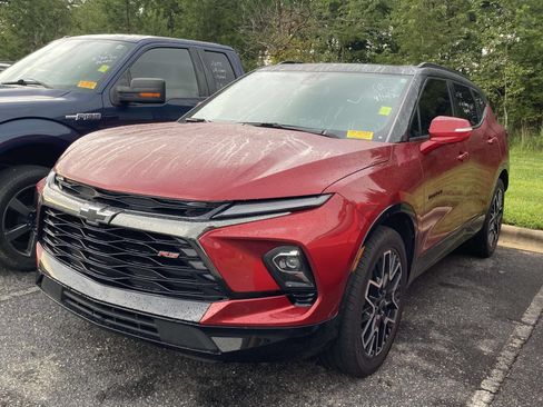 Used 2026 Chevrolet Blazer RS FWD image 3