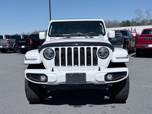 Used 2021 Jeep Wrangler Unlimited Sahara image 3