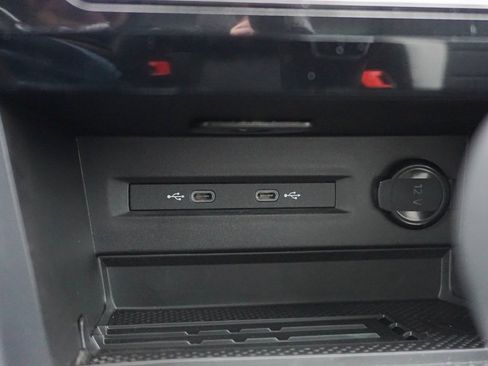 New 2026 Volkswagen Taos SEL image 15