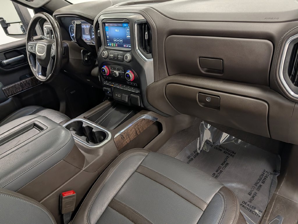 Used 2021 GMC Sierra 3500 Denali w/ Denali Ultimate Package AWD/4WD image 30