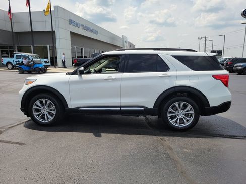 Certified 2023 Ford Explorer XLT w/ Equipment Group 202A AWD/4WD image 7