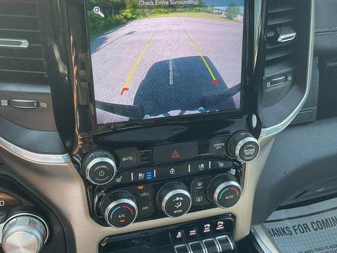 Used 2019 RAM 1500 Laramie AWD/4WD image 47