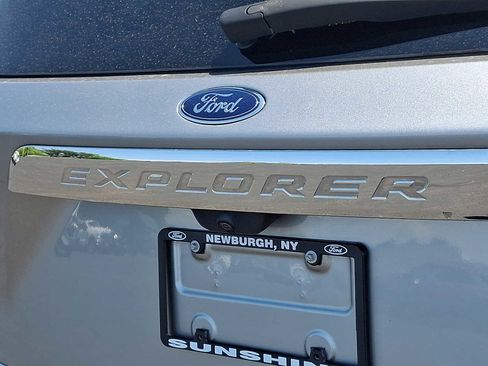 Certified 2023 Ford Explorer XLT w/ Equipment Group 202A AWD/4WD image 29