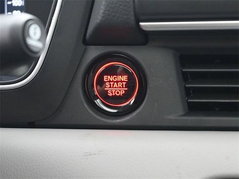 New 2025 Honda Pilot Elite image 7