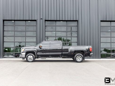 Used 2018 GMC Sierra 3500 SLT w/ Duramax Plus Package AWD/4WD image 1