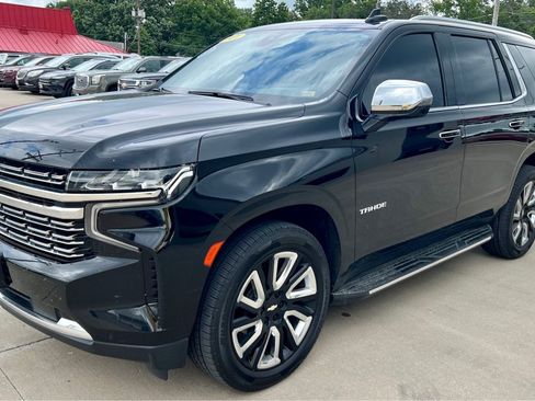 Used 2021 Chevrolet Tahoe Premier w/ Premium Package AWD/4WD image 3