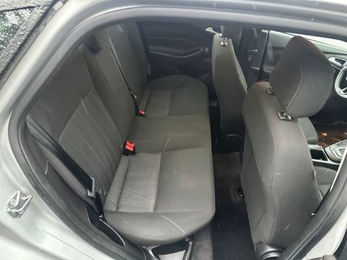 Used 2018 Ford Focus SE image 13