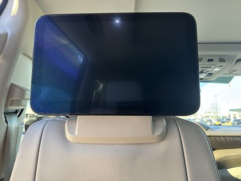 Used 2021 GMC Yukon Denali w/ Denali Ultimate Package image 31