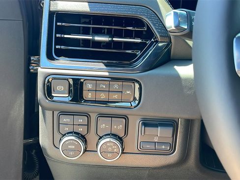 New 2025 GMC Yukon XL AT4 Ultimate image 26