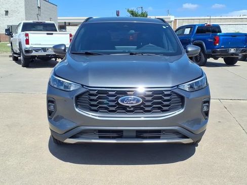 Used 2024 Ford Escape ST-Line Select w/ Tech Pack #1 AWD/4WD image 2