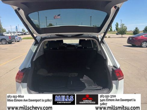 Used 2018 Volkswagen Tiguan SEL Premium AWD/4WD image 23
