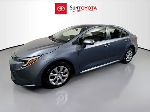 Used 2026 Toyota Corolla LE FWD image 9