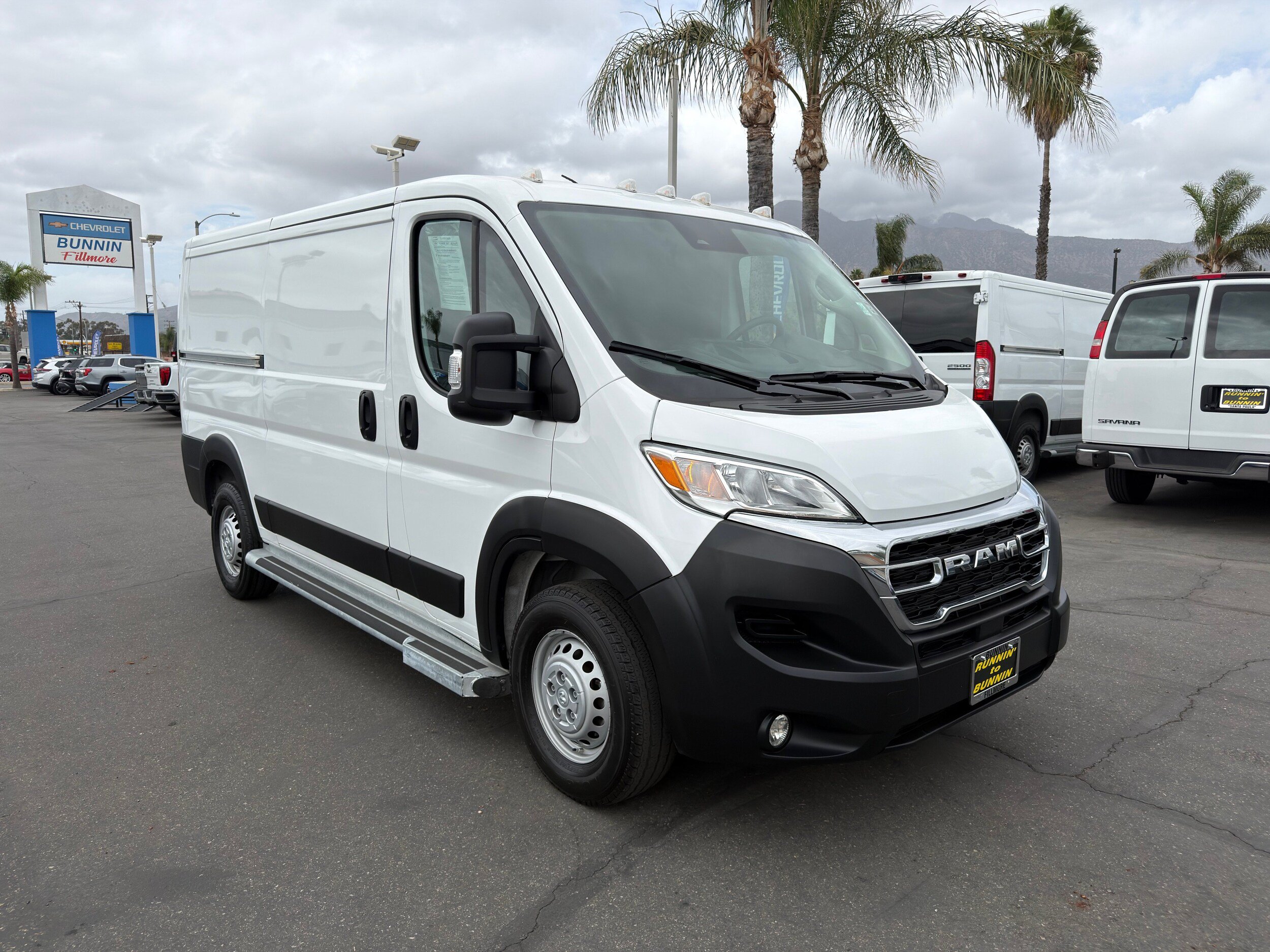 Used 2025 RAM ProMaster 2500 w/ U-Haul Equipment Group FWD image 2