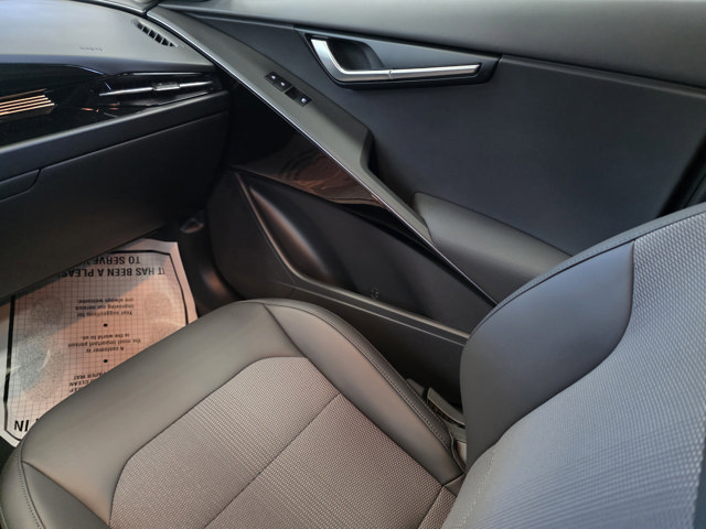 New 2025 Kia Niro Wind w/ Wind Preserve Package FWD image 3