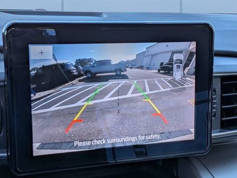 Used 2020 Ford Explorer XLT w/ Equipment Group 202A RWD image 20