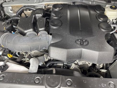 Used 2023 Toyota 4Runner Limited image 9