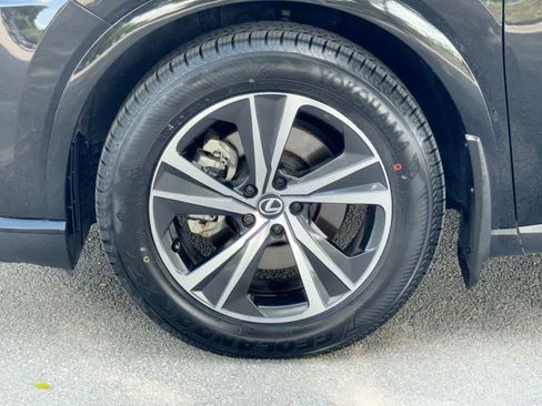 Used 2024 Lexus RX 350 FWD w/ Technology Package image 11