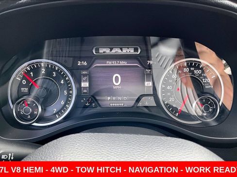 Used 2022 RAM 1500 Laramie AWD/4WD image 14