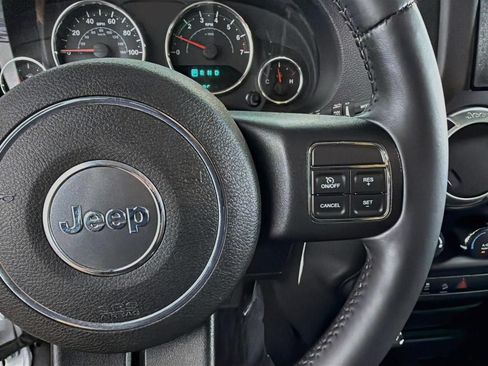 Used 2013 Jeep Wrangler Unlimited Sahara w/ Dual Top Group AWD/4WD image 45