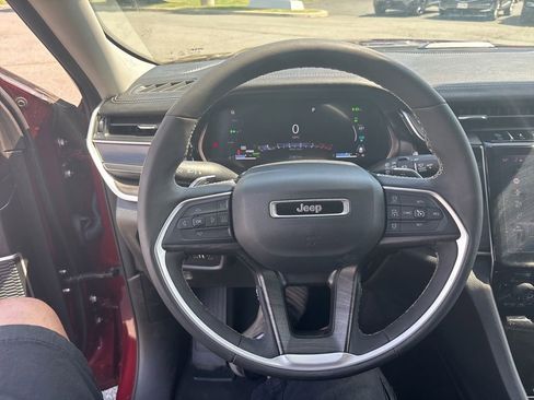 Used 2023 Jeep Grand Cherokee 4WD 4xe image 19