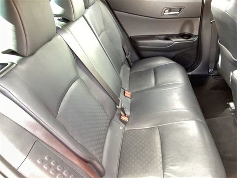 Used 2022 Toyota C-HR image 15